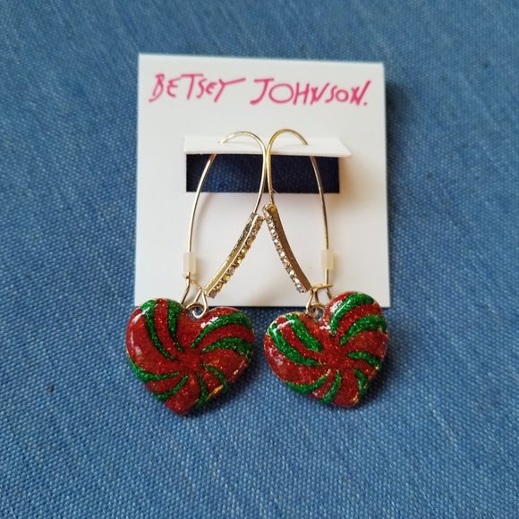 Betsey Johnson Holiday Christmas Heart Earrings - NWT - Picture 3 of 9